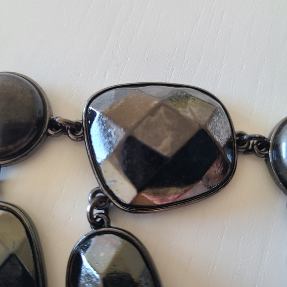 H&M Black Statement Necklace - Picture 5 of 6